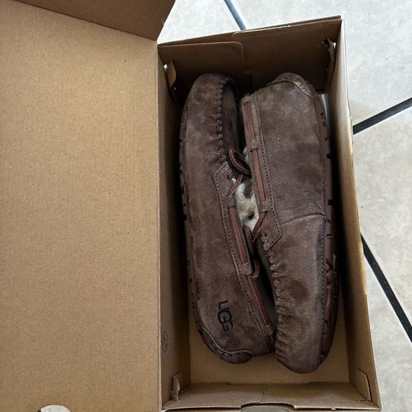 Women’s UGG Espresso Dakota Slippers #11 - Picture 4 of 6